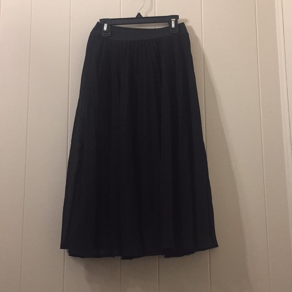 Hollister black maxi skirt size S